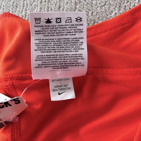 Nike Womens Pleated Woven Skirt - Turf Orange/Matte Silver Code: 596687-847 L - Picture 5 of 6